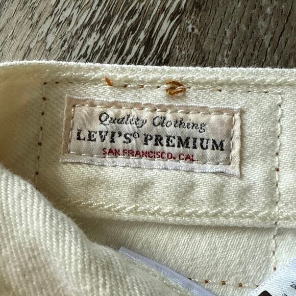 Levi’s 501 90’s Love Trip White Jean Shorts Size 24 Button Fly Raw Hem Mid Rise - Picture 4 of 12